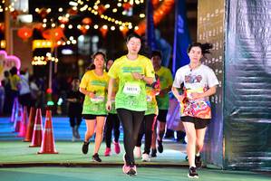 BIB: 000, 1500, 50110
                            <button type="button" onclick="openModal(21804262)" class="btn btn-primary btn-sm float-right btn-popup" data-toggle="modal" data-target=".modal-high-quality">
                        <i class="fas fa-shopping-cart"></i> Add to Cart
                    </button>
                                            <button type="button" onclick="isThisMe(21804262, true)" class="btn btn-success btn-sm float-right btn-popup btn-isme hidden" data-toggle="tooltip" data-placement="bottom" title="นี่คือรูปของคุณใช่ไหม คลิกที่นี่เพื่อเอาเข้าอัลบั้ม">
                        <i class="fas fa-plus"></i> Add to album
                    </button>
                    <button type="button" onclick="isThisMe(21804262, false)" class="btn btn-warning btn-sm float-right btn-popup btn-isnotme hidden">
                        <i class="fas fa-ban"></i> Remove from album
                    </button>